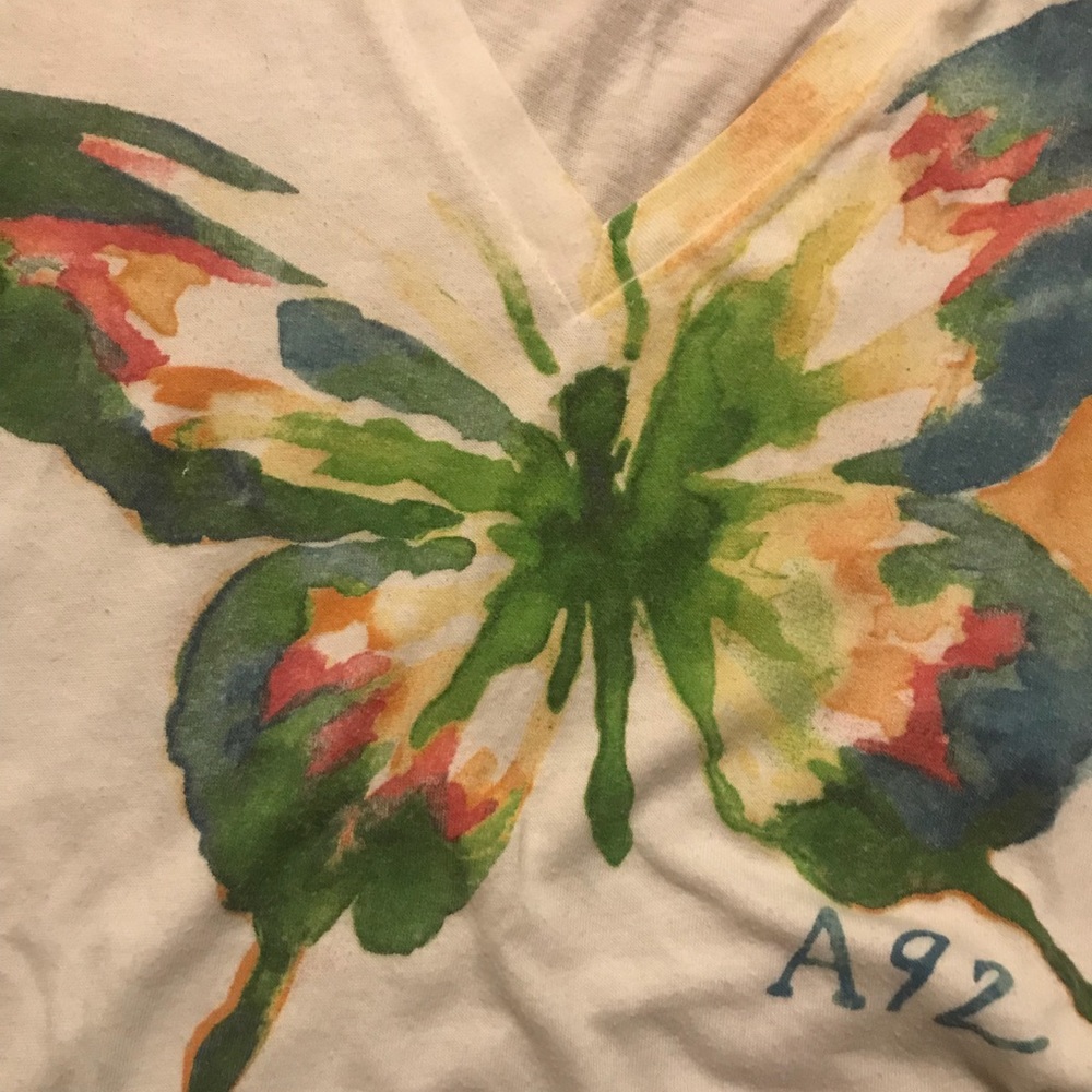 Abercrombie butterfly T-shirt - Picture 2 of 3